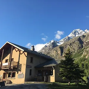 https://gite-le-pas-de-lane.fr-provencehotel.com